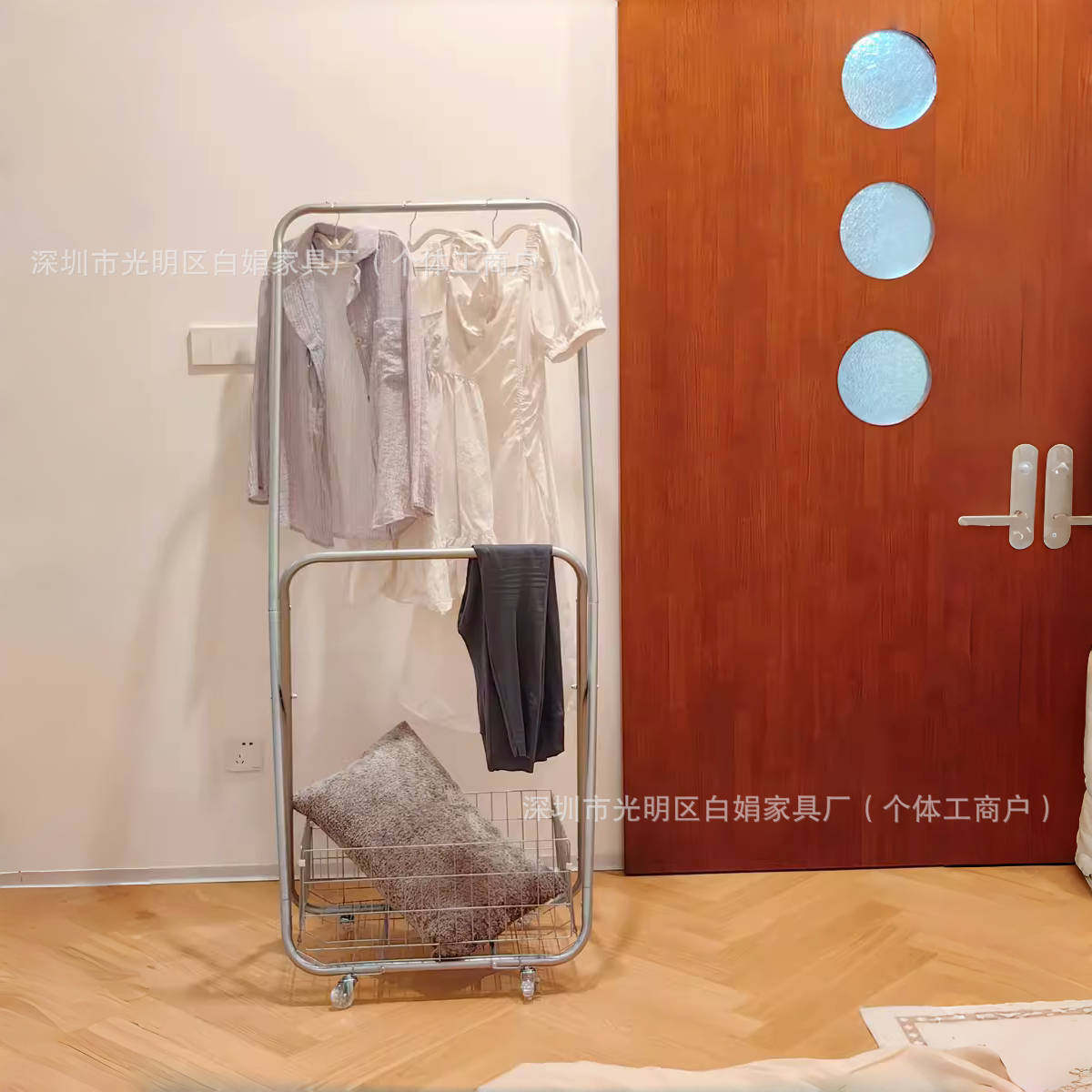 Clothes Rack Floor-Standing Bedroom Clothes Rack Mobile Light Luxury Silver Clothes Drying Rack Storage Overnight Coat Rack Living Room Home