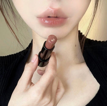 2025 Nude Color Daily Fake Makeup Lipstick Lip Glaze Honey Water Gloss Mirror Moisturizing Low Saturation Suitable for Light Makeup