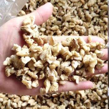 Xinjiang Walnut Kernels Crushed Walnut Kernels 15kg /box Three-way Walnut Crushed Kernel Food Baking Ingredients Without Shells