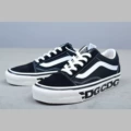 085 printed cdg black and white strips low