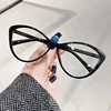 New Internet Celebrity Same Style Triangle Cat's Eye Butterfly Shaped Spice Girl Glasses Frame Can be Equipted with Domentum Myopia Frame Anti-blue Light Flat Light