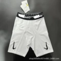X6 five-quarter pants white