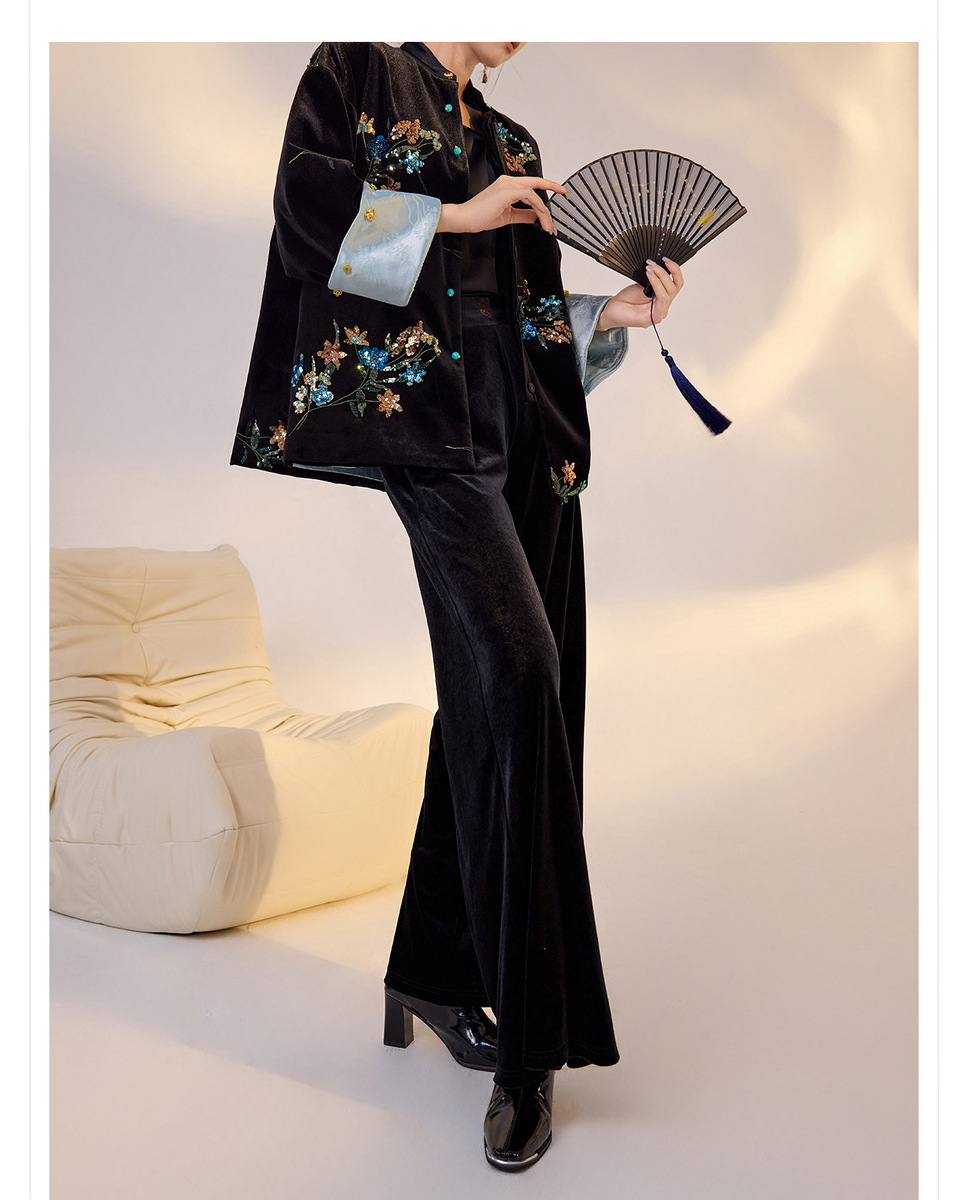 Áo sơ mi nữ dài tay satin dập nổi hoa đính sequin dáng rộng — Màu chàm (tóc trong cùng ngày), Màu Indigo (Tóc 7 ngày)