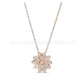 Daisy necklace