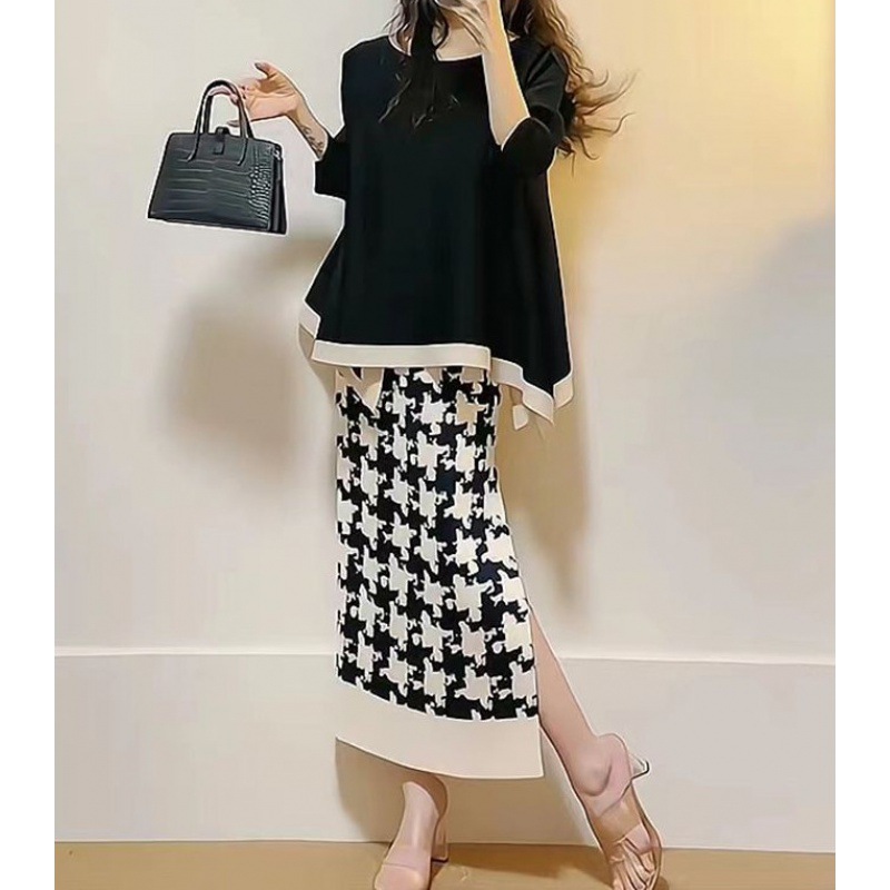 (Mới) Mã K0597 Giá 1230K: Đồ Bộ Nữ Chtyai Cả Bộ 2 Món Hàng Mùa Hè Thời Trang Nữ Chất Liệu G04 Sản Phẩm Mới, (Miễn Phí Vận Chuyển Toàn Quốc).
