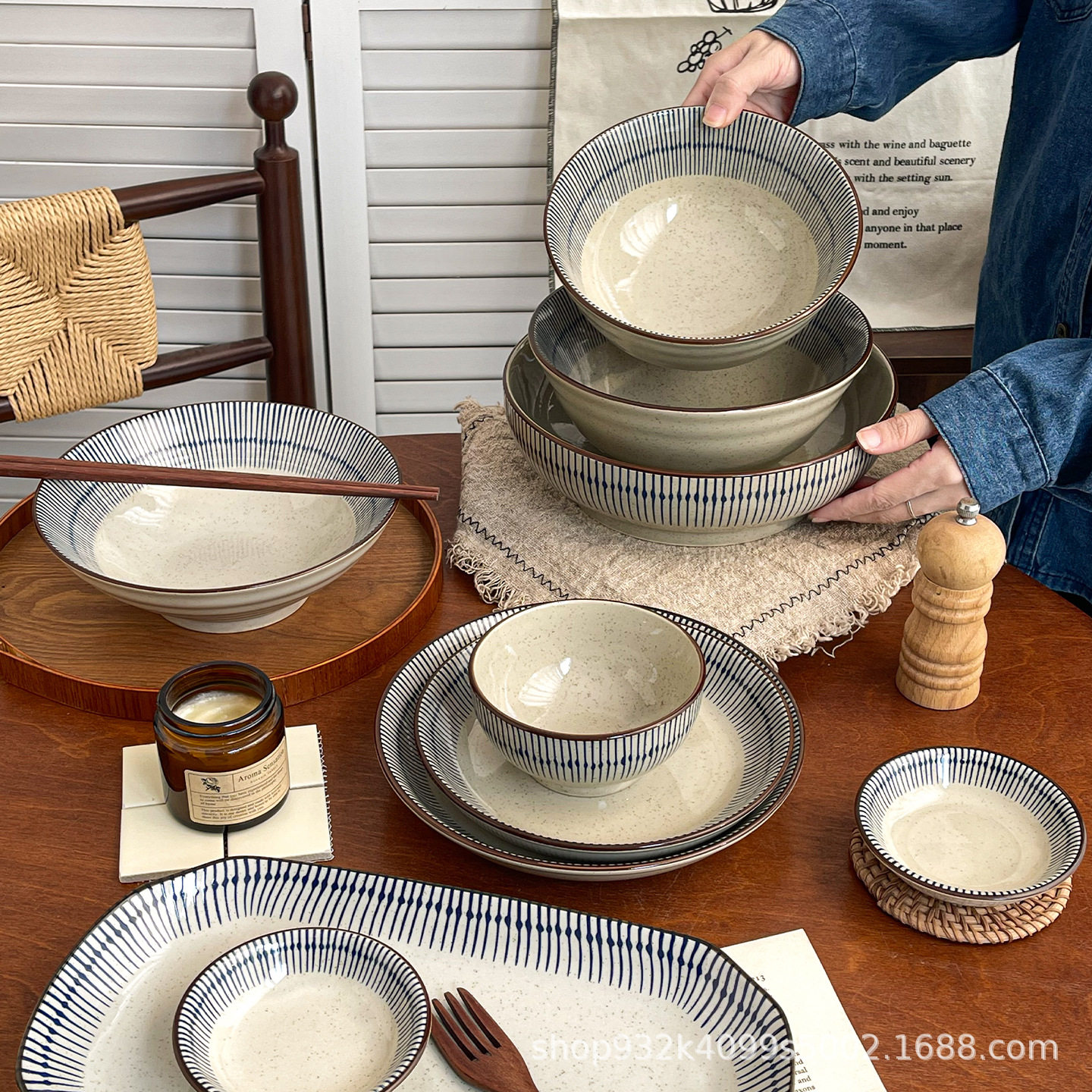 Japanese Ceramic Tableware Set Bowls and Plates Underglaze Color Household Rice Bowls High-End Dish Plates Noodle Bowls Salad Bowls Soup Bowls