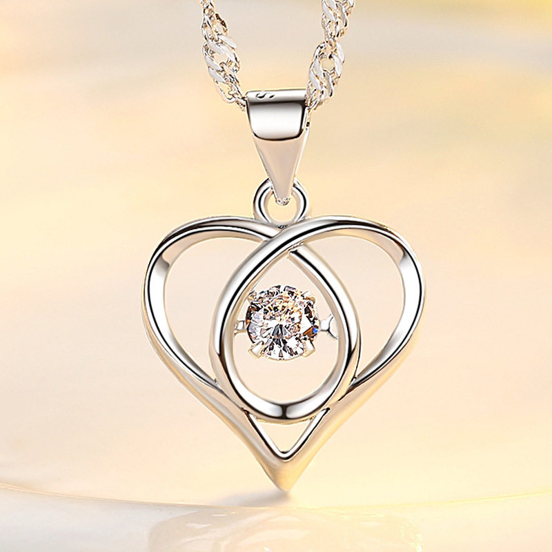 For your heart necklace Korean fashion accessories main stone can shake beating heart pendant