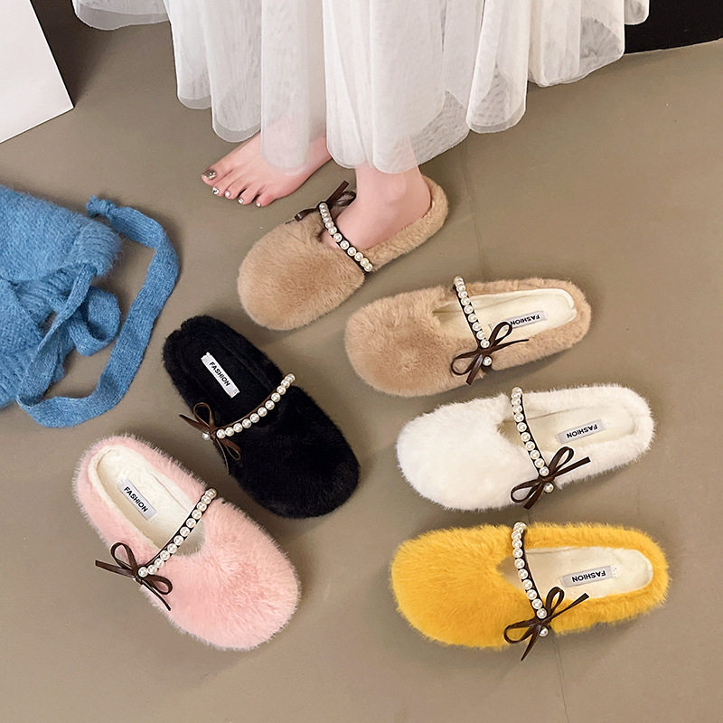 2025 French-Style Large-Size Flat Versatile Closed-Toe Mules for Women, Elegant Slippers Fashionable with Dresses, Soft Furry Shoes
