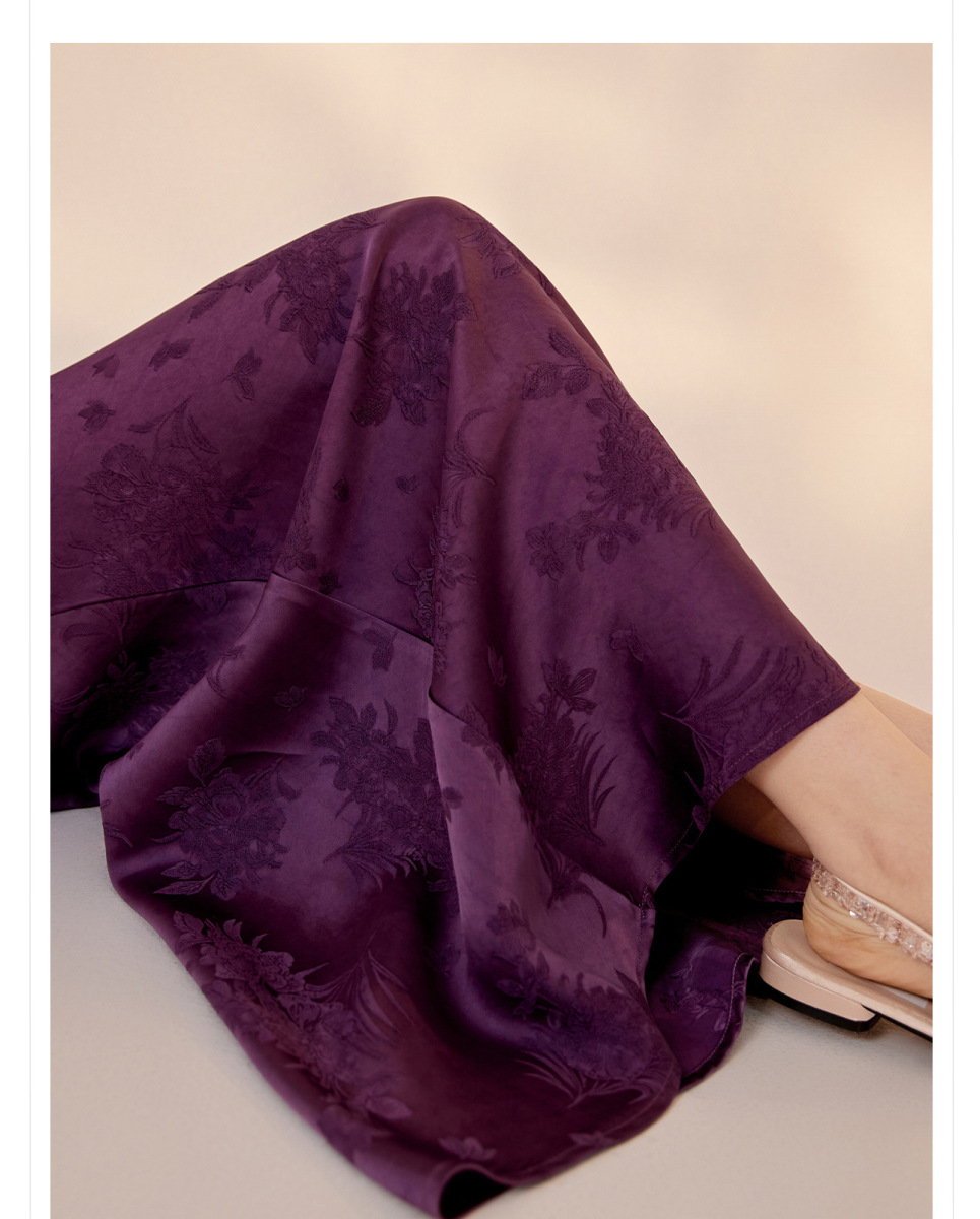 Set áo gilê và chân váy in hoa tím chất liệu sợi viscose — Áo gilê, Váy nửa