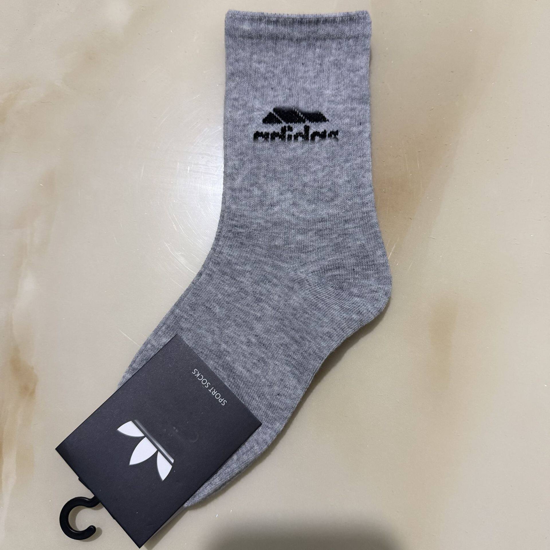 ガウディグレー