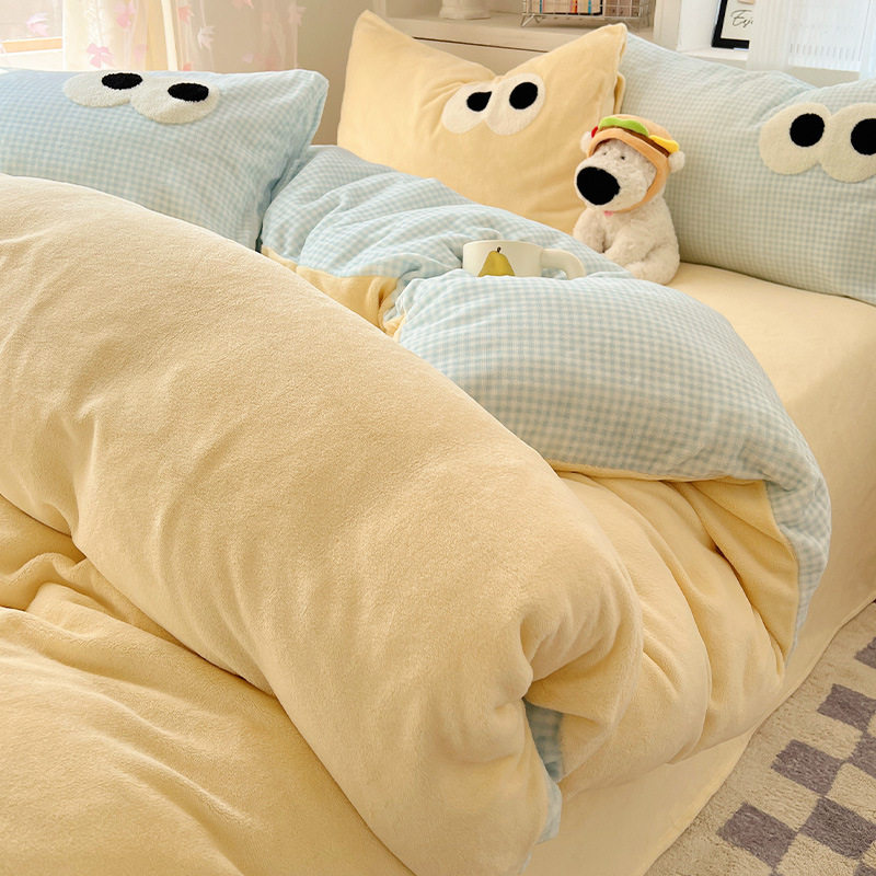 Ins Cream Style Winter Thickened fleece-lined Milk Velvet Four-piece Set Double-sided Coral Velvet Quilt Bed Single Three-piece Set 4