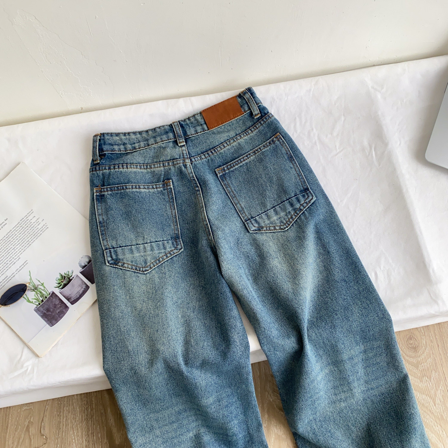 High Waisted Wide Leg Jeans for Women Korean Style Rhinestone Detail Distressed Design Casual Summer Wear Wholesale