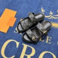 Double buckle checkered black