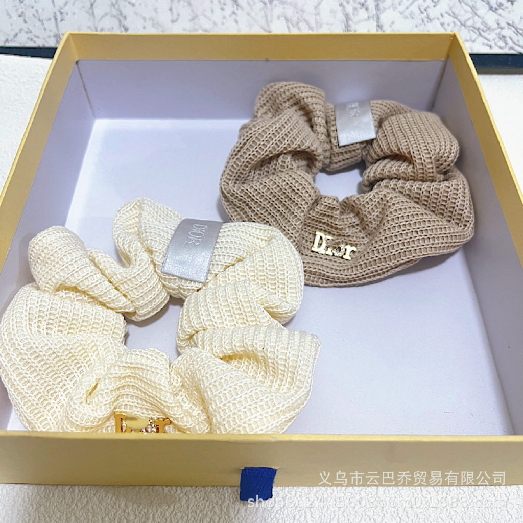 Autumn and Winter Knitted Versatile Scrunchie Hair Tie with a High-End Feel, Bun Hair Rope for Women, Makes the Face Look Smaller, Korean Style Hair Accessory