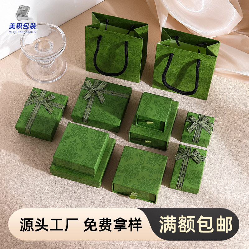 Wholesale In-Stock Bowknot Green Jewelry Boxes in Various Sizes for Pendants, Bracelets, Rings, Necklaces, and Earrings. Jewelry Packaging Boxes
