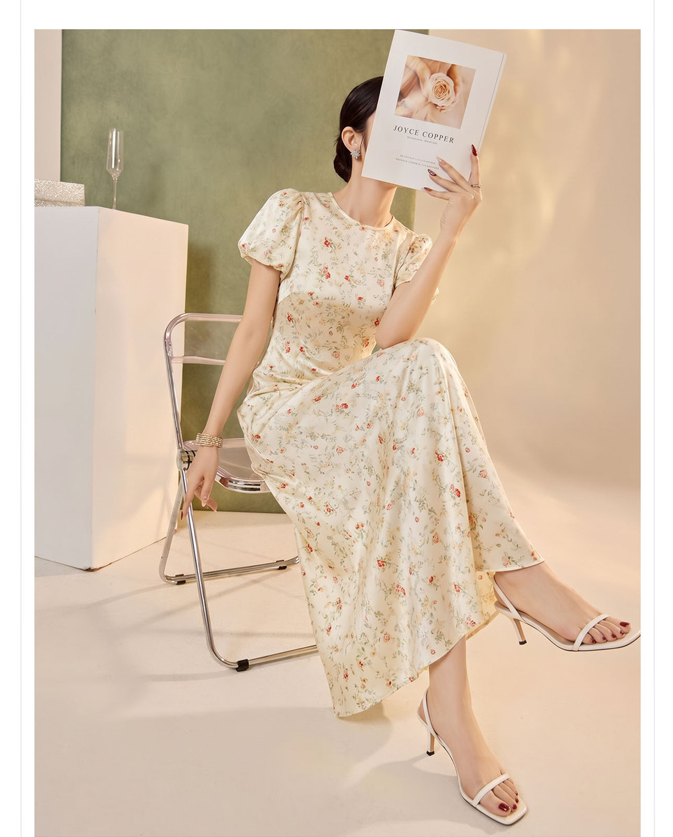 Đầm maxi nữ họa tiết hoa nhí cổ tròn tay phồng dáng chữ A thắt eo — Hoa nhí vàng