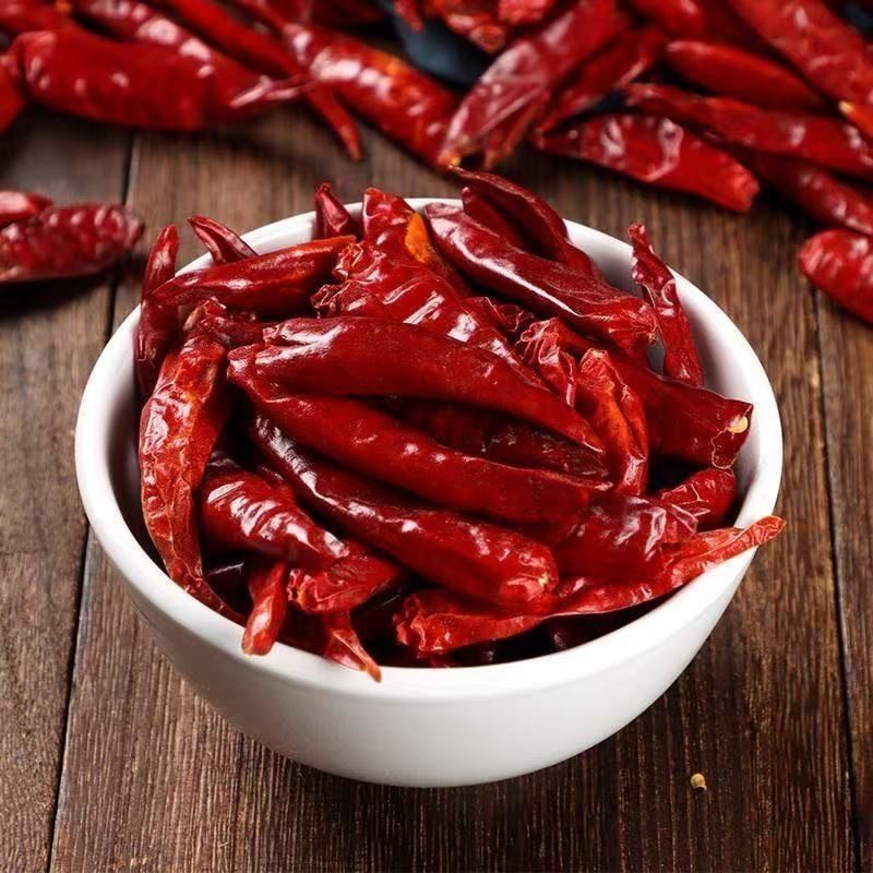 Dried Chili Peppers from Saiyitang, a New Generation of Spicy and Fragrant Chili Peppers, Are Sourced from Manufacturers and Wholesale Dried Chili Peppers Are Supplied in Bulk