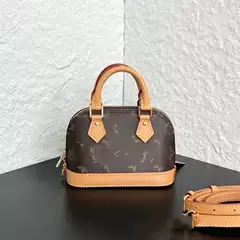 New Style Genuine Leather Shell Mini Handbag, Three-Color Cherry Women's Bag, Fashionable High-End Versatile Shoulder Crossbody Bag