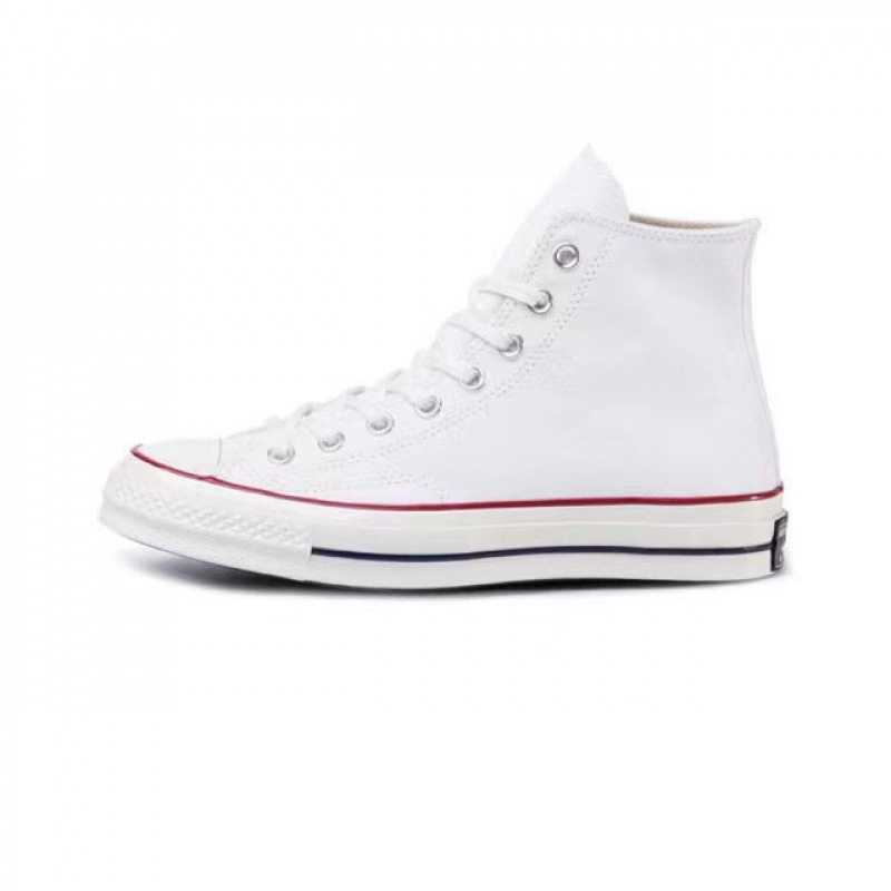 ホワイト（ワンサイズ大きめ）人気アイテム