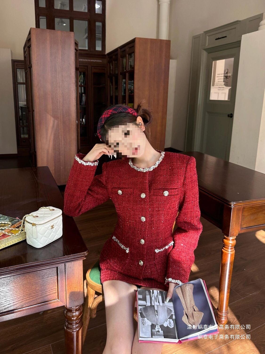 Red Christmas and New Year Suit for Women, New Winter Style, Rich Daughter, Small Fragrance Style Waist Jacket and Skirt Two-Piece Set