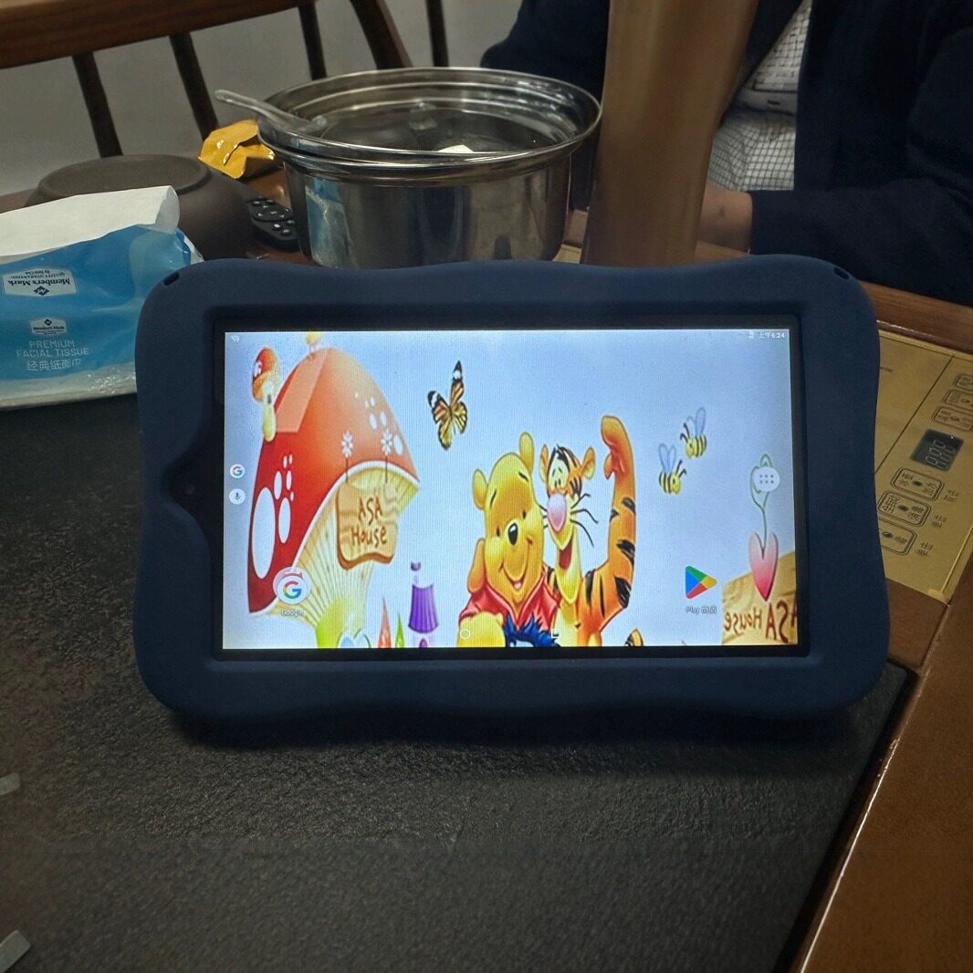 外贸8寸平板电脑2+16G安卓5Gwifi版MTK8163四核便携办公新款