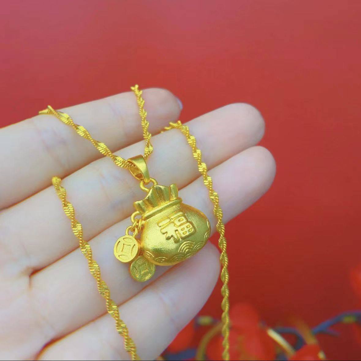 2026 Tiktok Style Lucky Bag Pendant Necklace for Women, High-Quality Light Luxury Niche Design Clavicle Chain, Gift for Girlfriend Jewelry