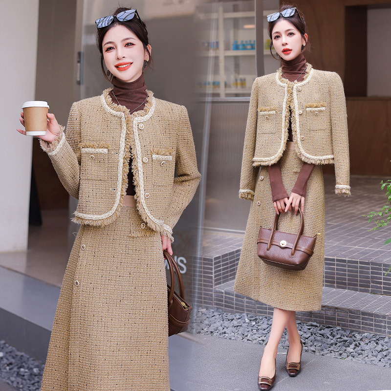 (Mới) Mã B6753 Giá 1870K: Đồ Bộ Nữ Hatdng Cả Bộ 2 Món Hàng Mùa Xuân Thu Đông Thời Trang Nữ Chất Liệu G05 Sản Phẩm Mới, (Miễn Phí Vận Chuyển Toàn Quốc).