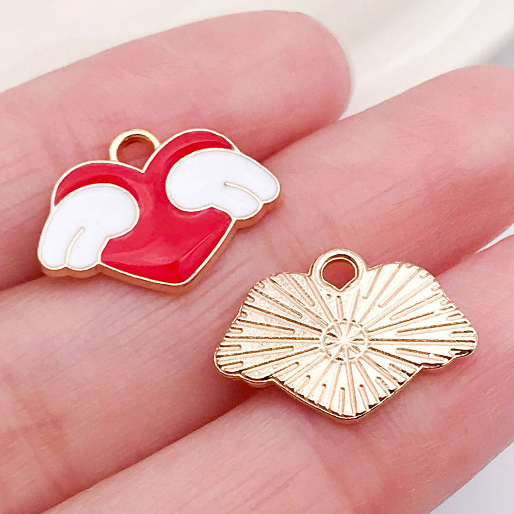 混50个红粉爱心桃心饰品配件 diy手链钥匙扣项链吊坠合金滴油挂件