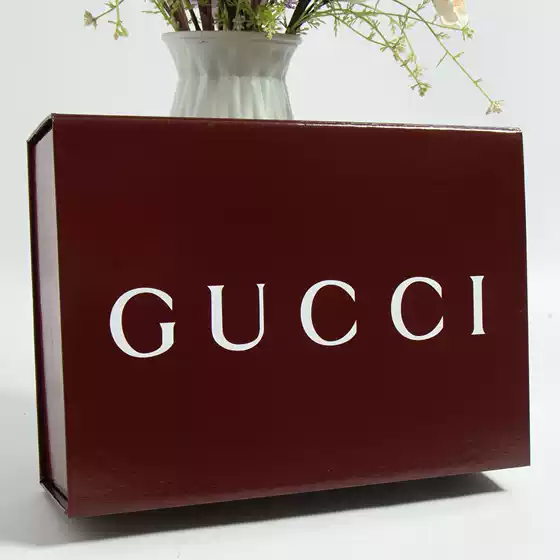 Focus on Quality One to One European and American Luxury Brand Gucc* Red Magnetic Buckle Foldableing Box with Printed Logo