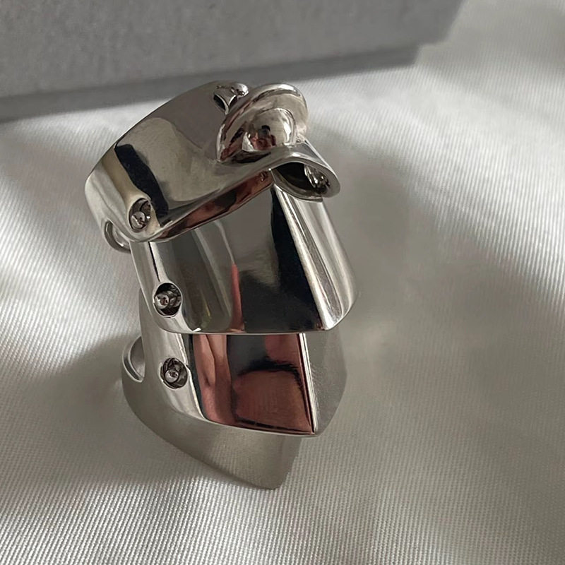 Vivienne Westwood Armor Ring Empress Dowager NANA Saturn Middle Ancient Standard Armor Joint Ring