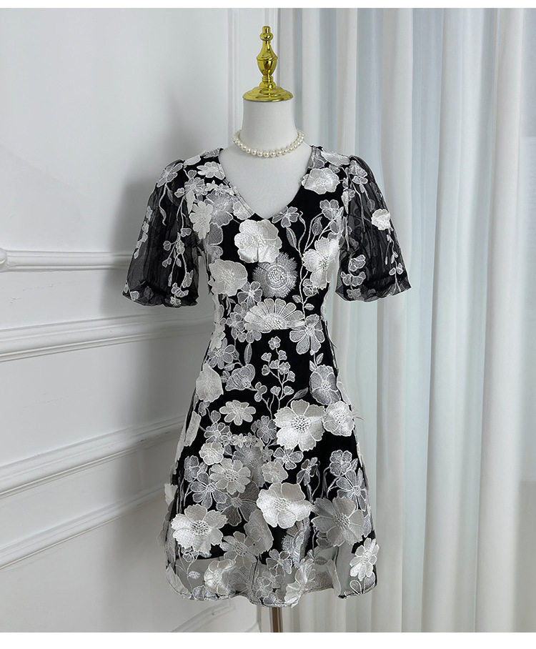 Summer V Neck Puff Sleeve Dress Handcrafted 3D Embroidery Solid Color Elegant A Line Silhouette Perfect for Parties