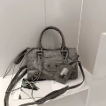 Medium smoke gray 30cmx22x10