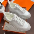 White - white apricot h