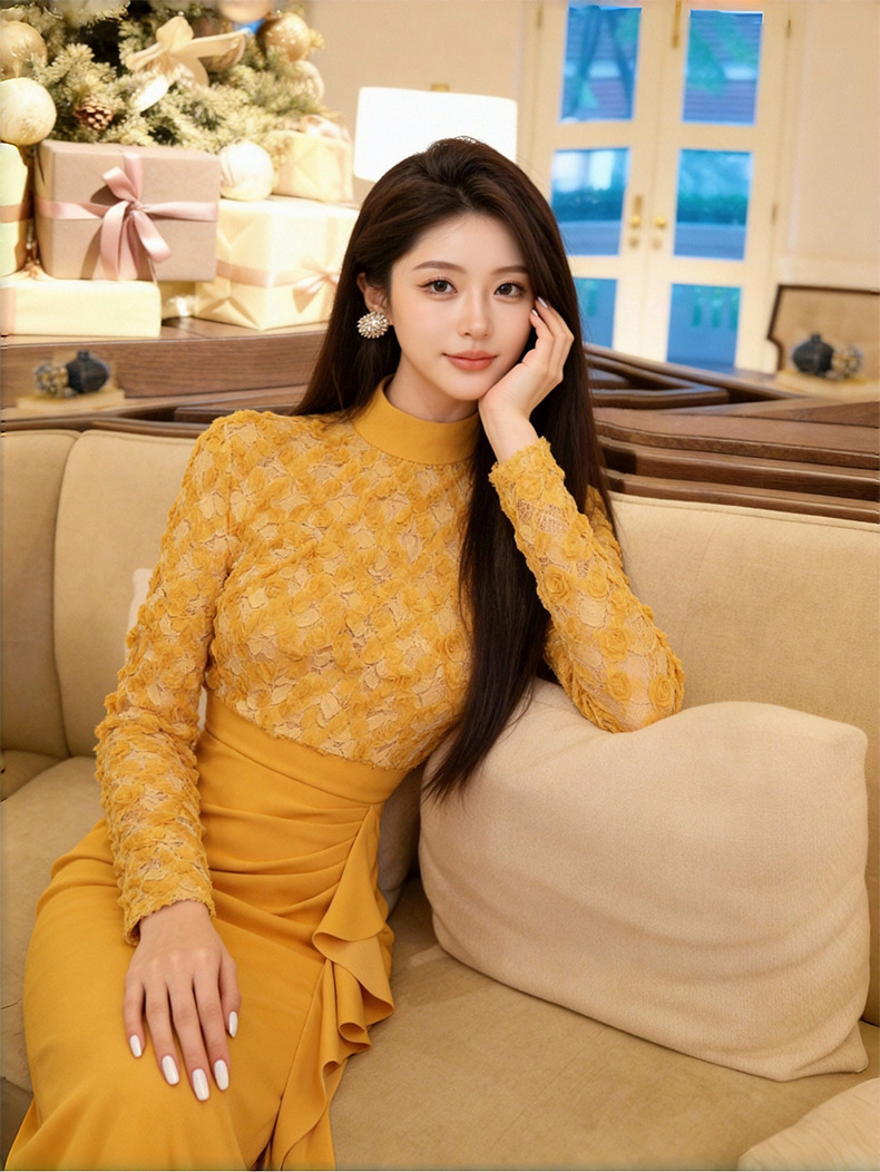 Đầm nữ ôm body cổ tròn phối ren bèo nhún xẻ tà phong cách tiểu thư — Màu vàng gừng