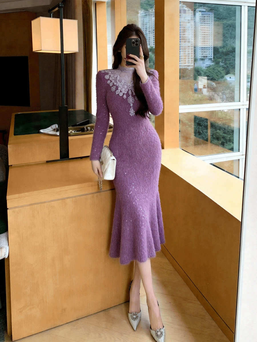 Đầm liền thân nữ cổ tròn phối ren ôm dáng đuôi cá dài — Màu tím