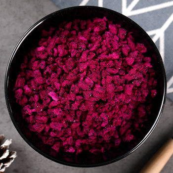 Freeze-dried red pitaya diced fruit and vegetable snacks baking complementary food cake decoration raw materials 1-5mm1kg