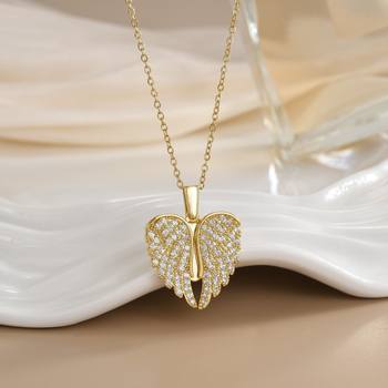 European and American Style Fashionable Simple Design Heart Necklace for Women Light Luxury High-End Angel Wings Clavicle Chain Does Not Fade