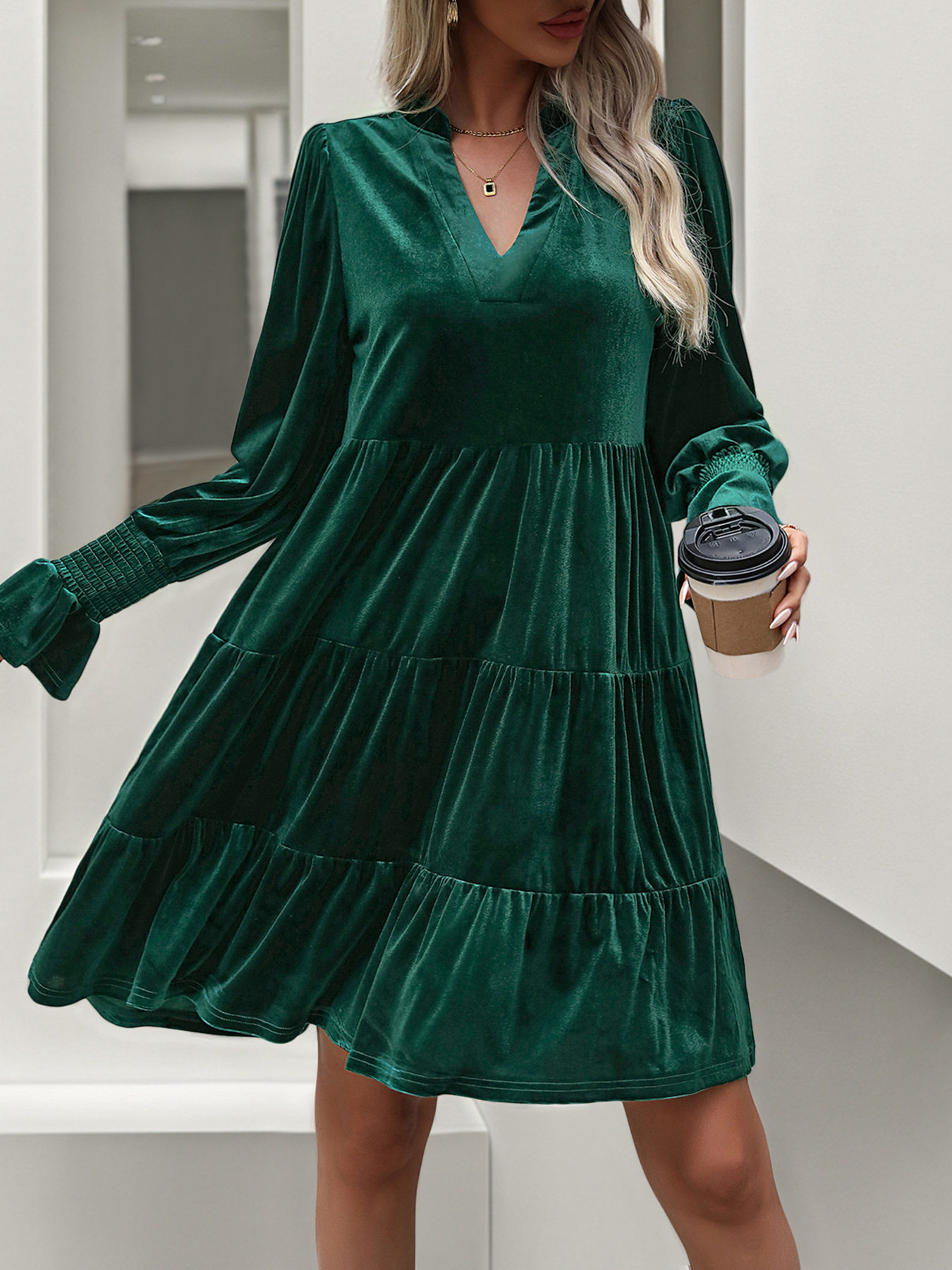 Elegant Long Sleeve Velvet Dress Solid Color Versatile Design Perfect for Parties Wholesale Available