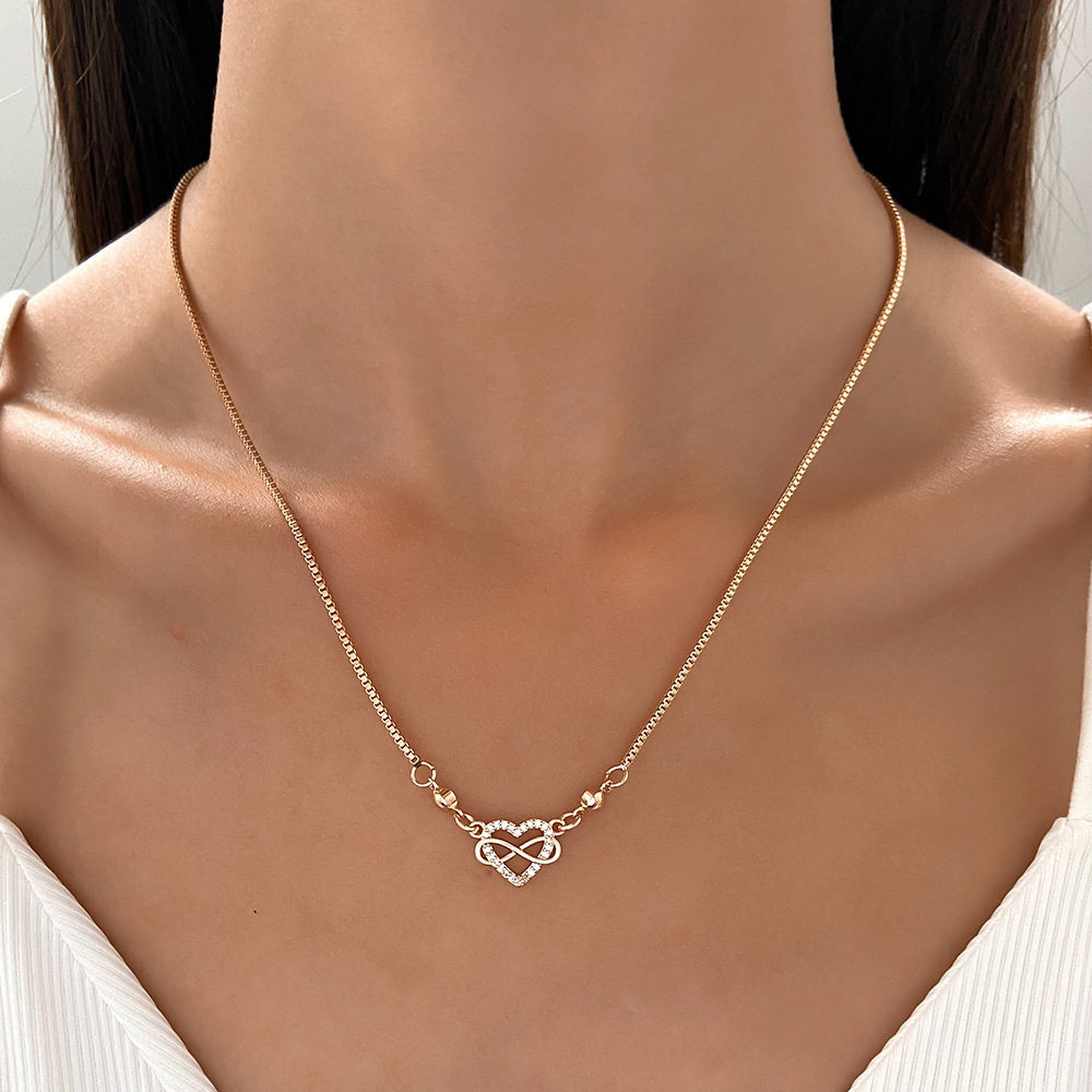 Cross-border European and American Diamond Love necklace retro fashion Elegant Butterfly tassel heart-shaped clavicle chain internet celebrity sweater chain