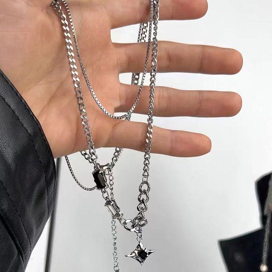 Manxing double-layer necklace men's fashionable sweater chain light luxury niche design sense hip hop style couple boys female clavicle chain