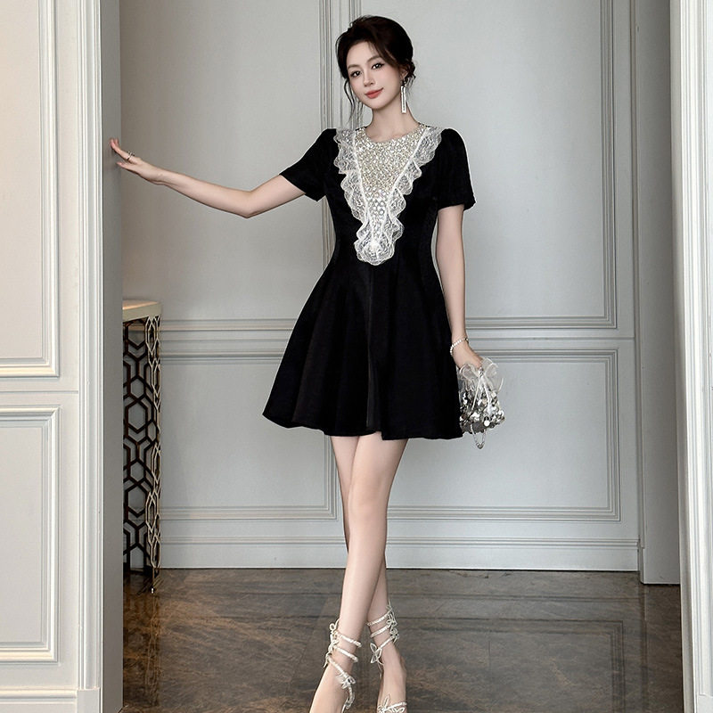 Đầm suông nữ midi tay ngắn cổ tròn A-line phong cách Hàn Quốc — [Đen]