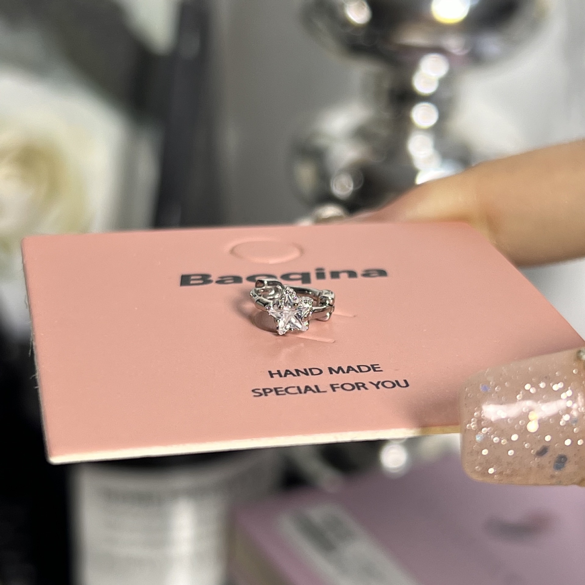 968 ホワイト五芒星イヤーボーンバックル（シングル）