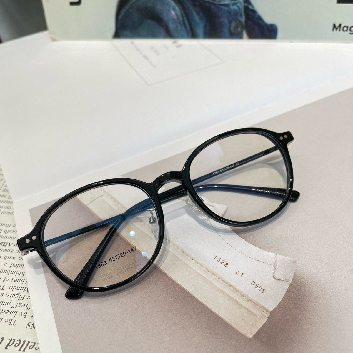Xiaohongshu Same Style Glasses Frame Ultra-Light Puff Frame for Women Can Be Equipped with Myopia Frame Danyang Glasses Wholesale 1863