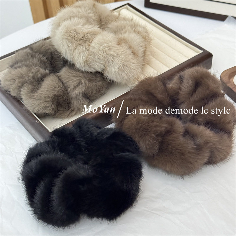Korean-Style Faux Mink Fur Plush Scrunchie Bun Hair Tie for Women, High-Elasticity Hair Band with Flower Design