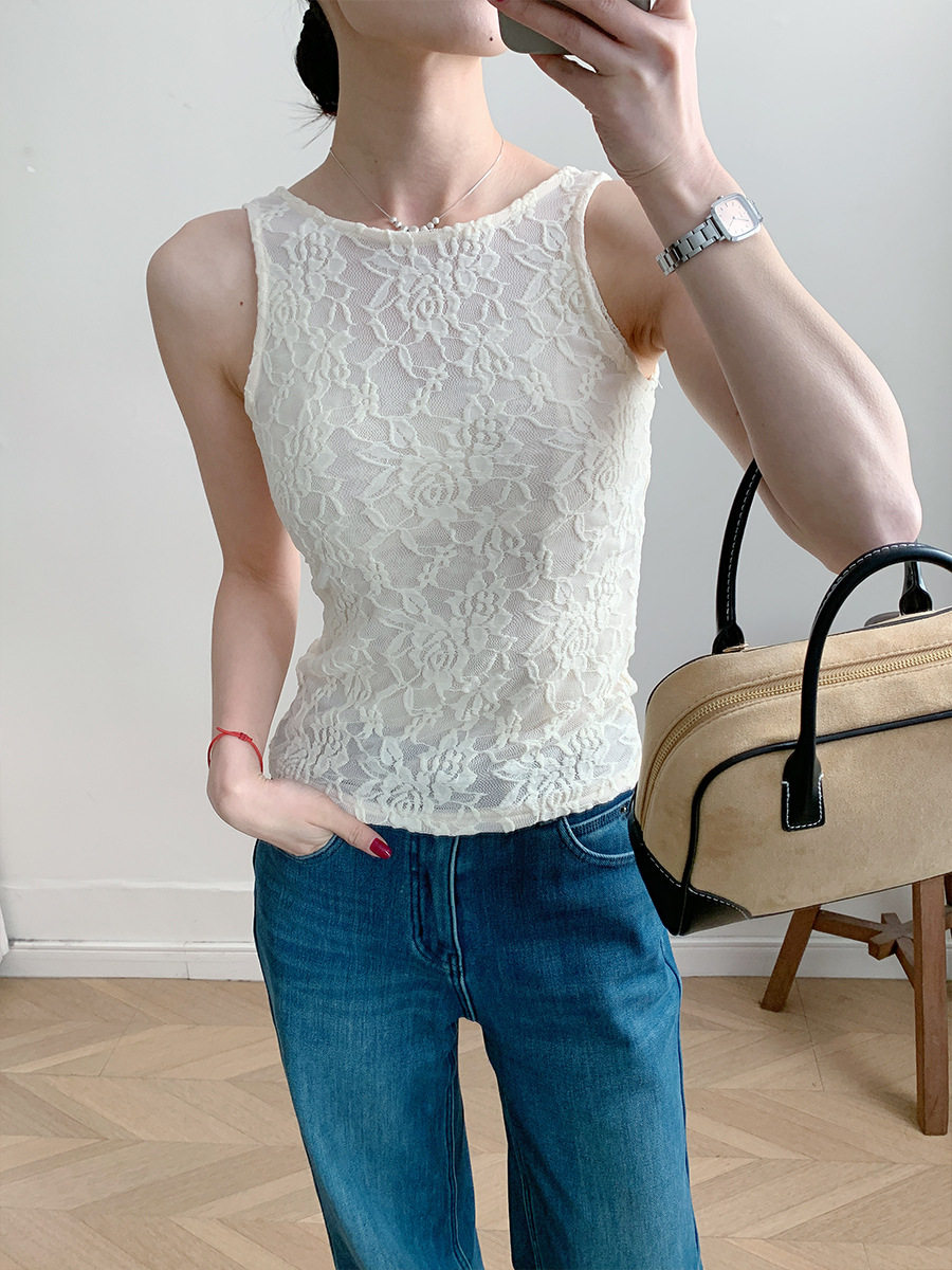 Lace Hollow Out T Shirt Pearl Button Split Hem Fitted Bell Sleeve Casual Wear for Women OEM Available