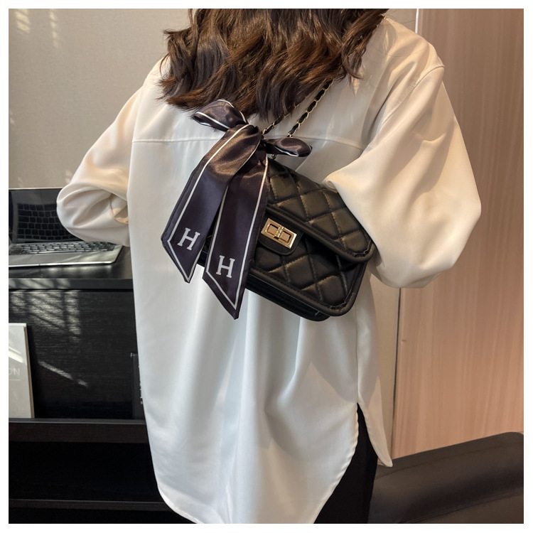 O1CN0122eP761eUnZKep0Kn !!2215476473875 0 cib