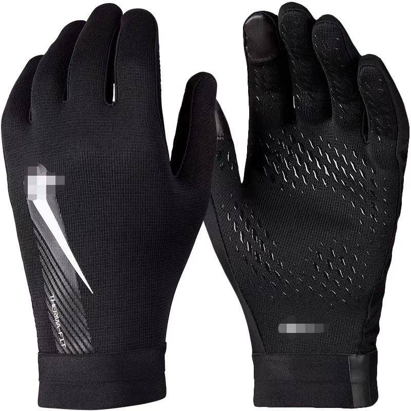 Soccer fitness training for men and women riding outdoors, all-finger gloves, ski-shield air and heat.