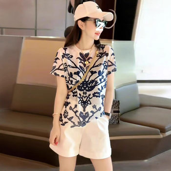 Fashion Casual Shorts Sportswear Fitness suit Women's Summer New Slimming Short Sleeve Age-reducing Western Style Two-piece Set