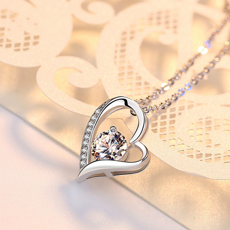 S925 Neck Chain Love Heart Shape Necklace Female Zircon Pendant Light Luxury Niche Design Girlfriend Birthday Gift Clavicle Chain