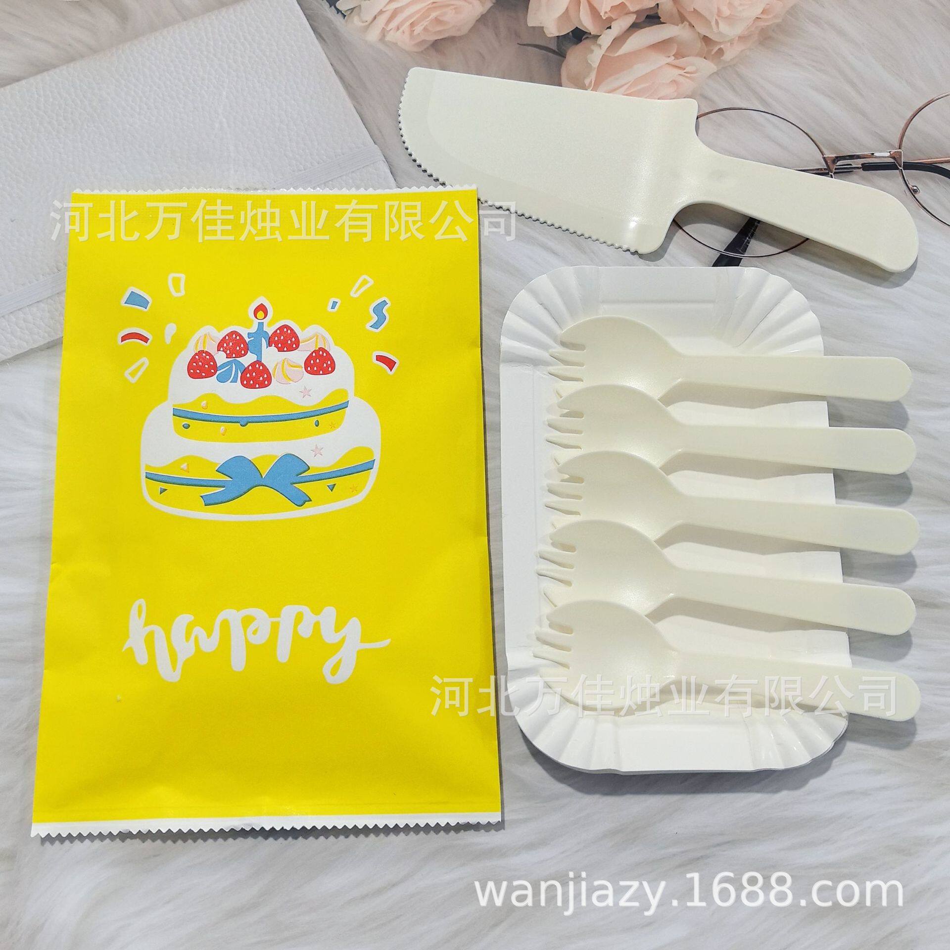 Cake tableware knife and fork plate tableware spoon and fork combination long plate paper products disposable plastic knife and fork baking set